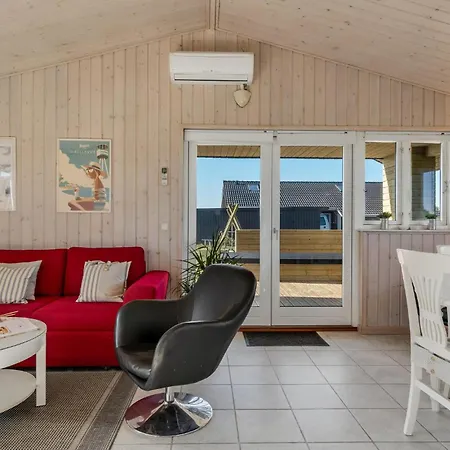 Awesome In With Kitchen Holiday home
