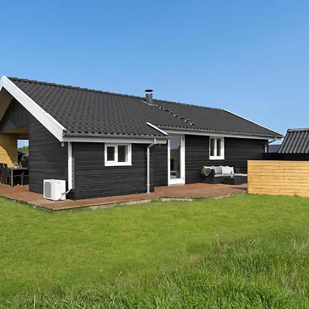 3 Bedroom In *